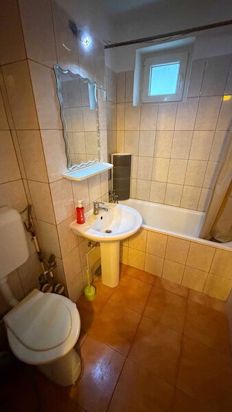 Berceni, str. Huedin, renovat, igienizat